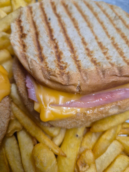 Menu enfant Croc jambon, croc boeuf ou 3 tenders